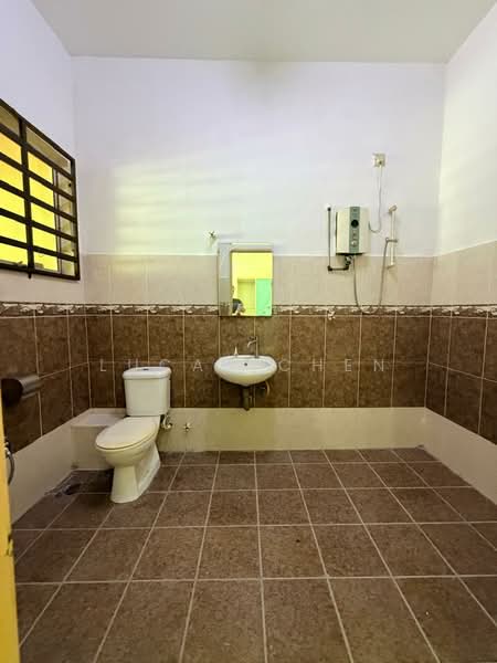 2.5-storey Terraced House for Sale in Bandar Seri Botani (Ipoh) - Lucas Chen - Bathroom - PropertyGuru.com.my