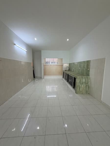 2.5-storey Terraced House for Sale in Bandar Seri Botani (Ipoh) - Lucas Chen - Kitchen - PropertyGuru.com.my