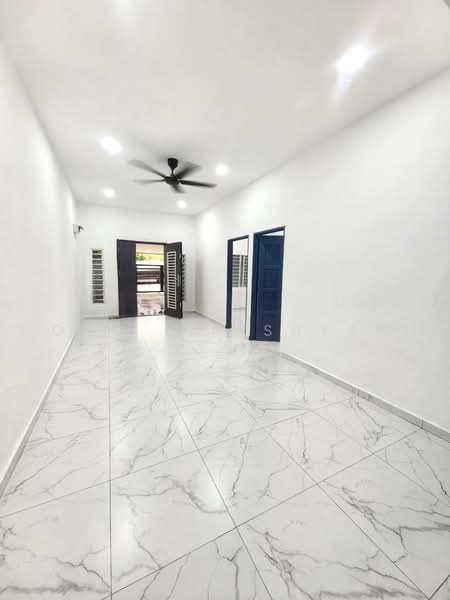 Rumah Teres 1 Tingkat untuk Dijual di Taman Sri Skudai (Skudai) - Ong Lih Shyan - Living Room - PropertyGuru.com.my