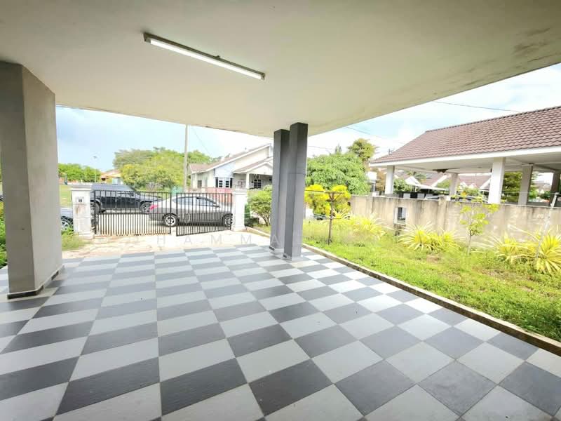 Semi-Detached House for Sale in Kuantan (Pahang) - Mohammad Azizi - PropertyGuru.com.my