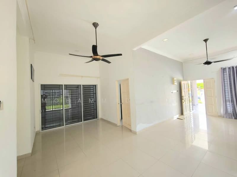 Semi-Detached House for Sale in Kuantan (Pahang) - Mohammad Azizi - PropertyGuru.com.my