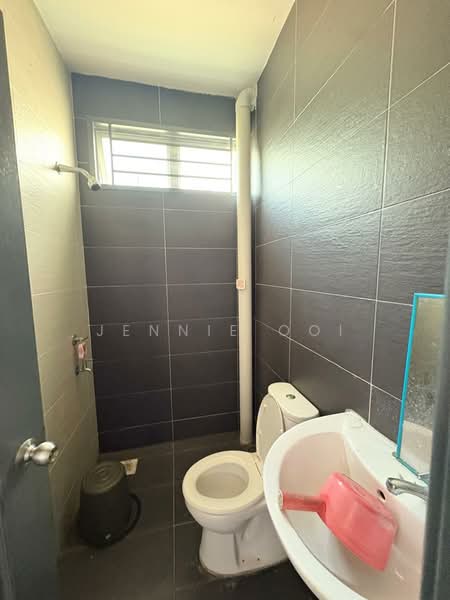 Semi-Detached House for Sale in Kota Tinggi (Johor) - Jennie Ooi - Bathroom - PropertyGuru.com.my