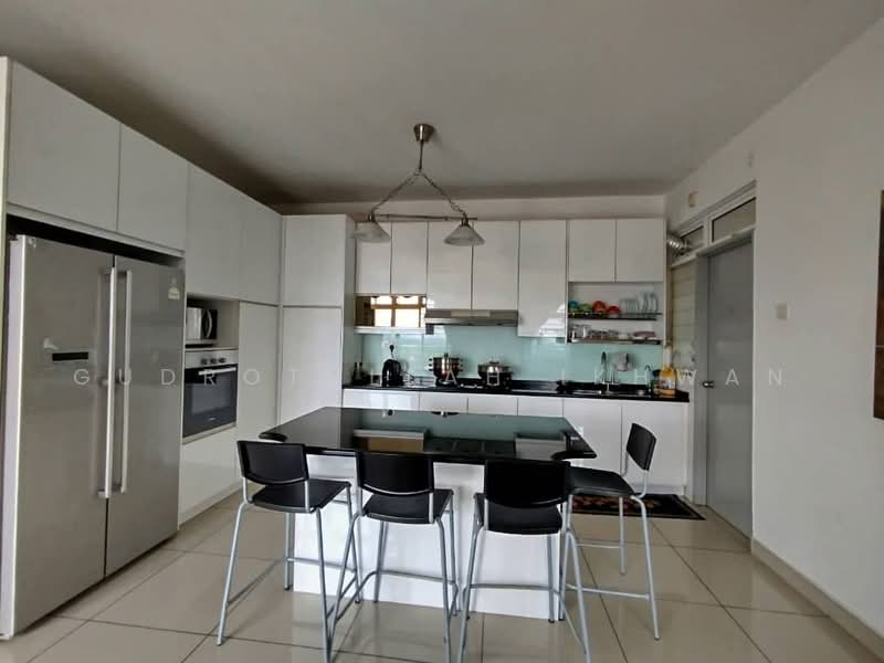 Condominium for Rent at Dwiputra Residences - Gudrotullah Ikhwan - Kitchen - PropertyGuru.com.my