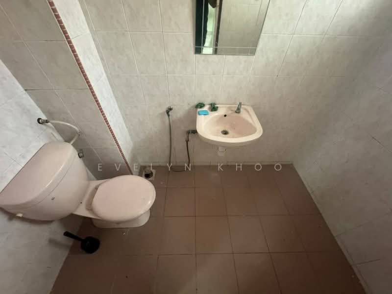 2-storey Terraced House for Sale in Taman Sri Gombak (Gombak) - Evelyn Khoo - Bathroom - PropertyGuru.com.my
