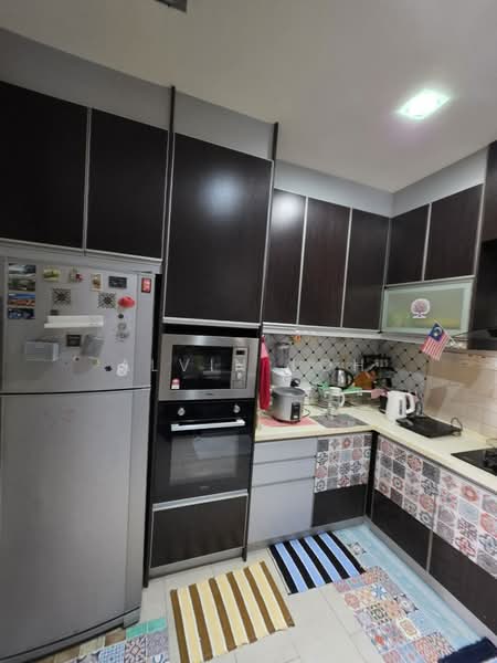 Rumah Teres 2.5 Tingkat untuk Disewa di Taman Mutiara Indah (Puchong) - Alvin Loh - Kitchen - PropertyGuru.com.my