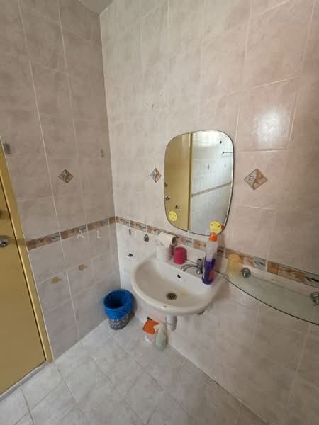 Rumah Teres 2.5 Tingkat untuk Disewa di Taman Mutiara Indah (Puchong) - Alvin Loh - Bathroom - PropertyGuru.com.my
