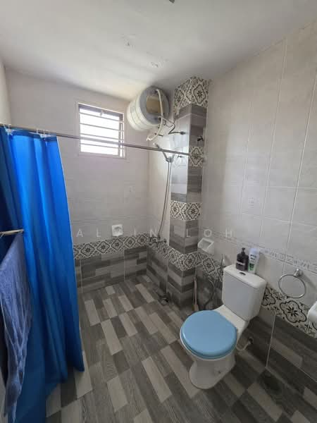 Rumah Teres 2.5 Tingkat untuk Disewa di Taman Mutiara Indah (Puchong) - Alvin Loh - Bathroom - PropertyGuru.com.my