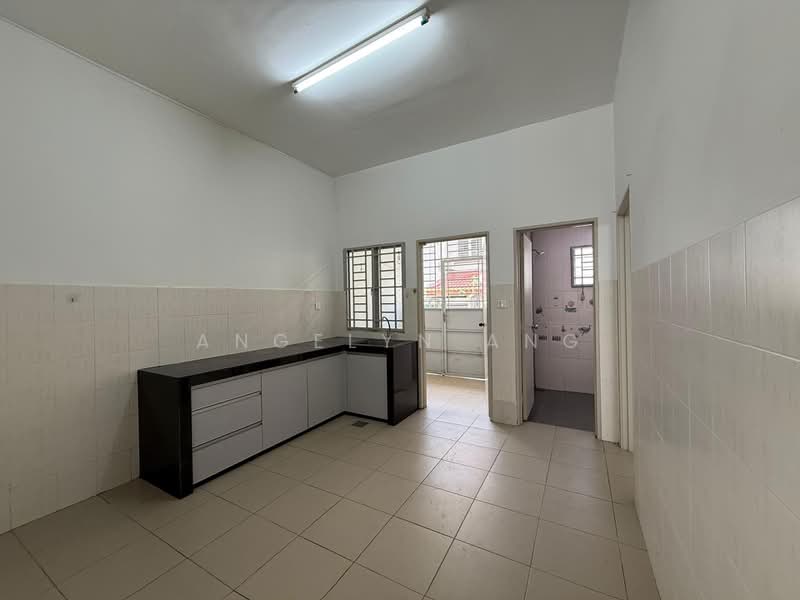 Rumah Teres 2 Tingkat untuk Dijual di Alam Nusantara (Setia Alam) - Angelyn Ang - Kitchen - PropertyGuru.com.my