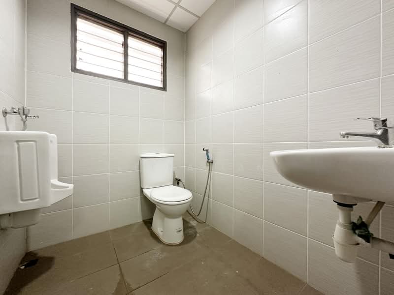 Kedai / Pejabat untuk Disewa di Taman Tun Dr Ismail (Kuala Lumpur) - Leena Tan - Bathroom - PropertyGuru.com.my