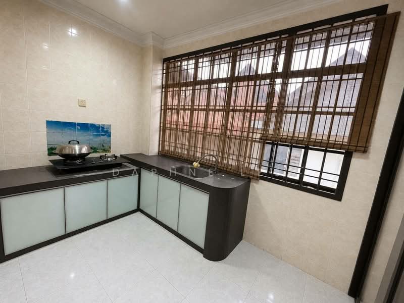 1.5-storey Terraced House for Sale in Taman Rinting (Masai) - Daphne Lee - Kitchen - PropertyGuru.com.my