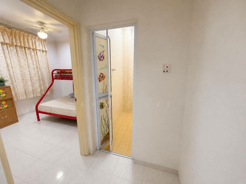 1.5-storey Terraced House for Sale in Taman Rinting (Masai) - Daphne Lee - Bedroom - PropertyGuru.com.my
