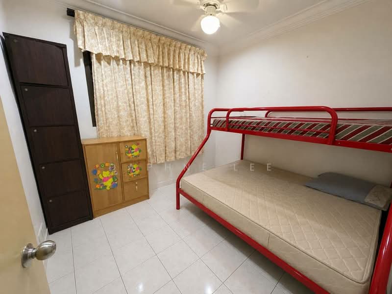 1.5-storey Terraced House for Sale in Taman Rinting (Masai) - Daphne Lee - Bedroom - PropertyGuru.com.my