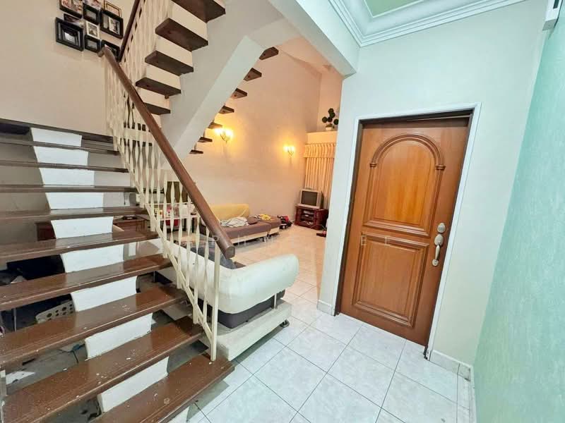 1.5-storey Terraced House for Sale in Taman Rinting (Masai) - Daphne Lee - Living Room - PropertyGuru.com.my