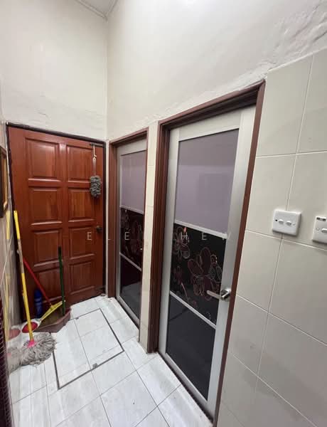 Rumah Teres 1 Tingkat untuk Dijual di Telok Panglima Garang (Selangor) - Elen Hew - PropertyGuru.com.my