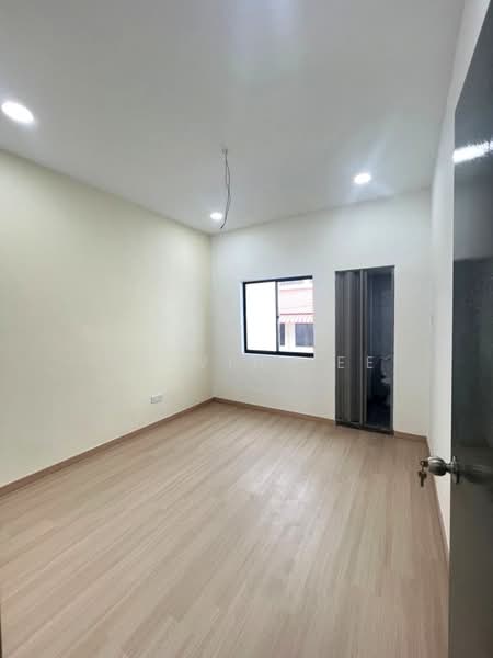 Rumah Teres 2 Tingkat untuk Dijual di Taman Sri Skudai (Skudai) - Calvin Lee - PropertyGuru.com.my