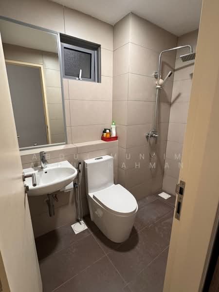 Condominium for Rent at Lakefront Residence - Abdul Mun'im Abdul Rahman - PropertyGuru.com.my