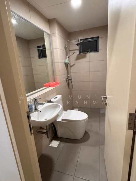 Condominium for Rent at Lakefront Residence - Abdul Mun'im Abdul Rahman - PropertyGuru.com.my