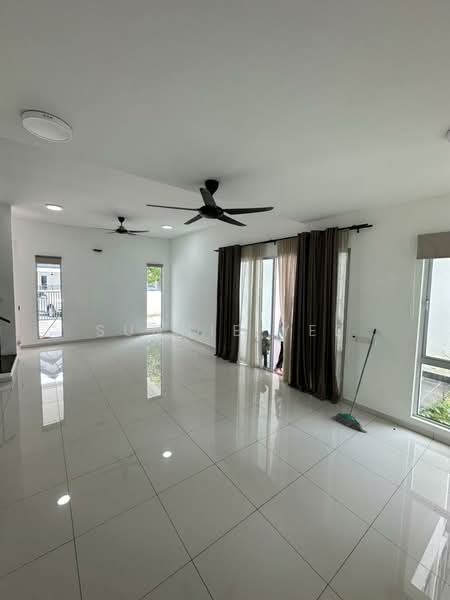Semi-Detached House for Sale in Eco Forest (Semenyih) - Sunnie Yee - Living Room - PropertyGuru.com.my