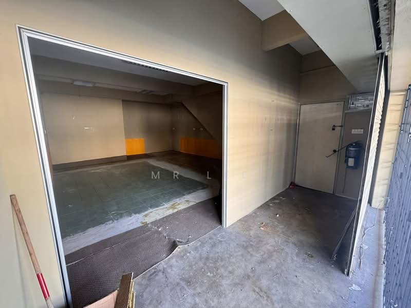 Shop for Rent in Ipoh (Perak) - Mr Lee - Interior - PropertyGuru.com.my