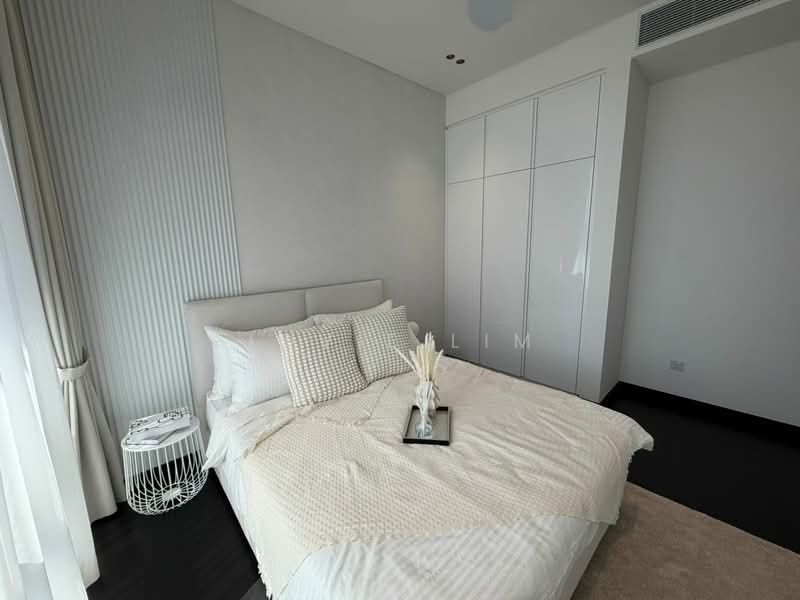 Servis Apartment untuk Disewa di Crown Residences @ Pavilion Damansara Heights - Jovie Lim - Bedroom - PropertyGuru.com.my