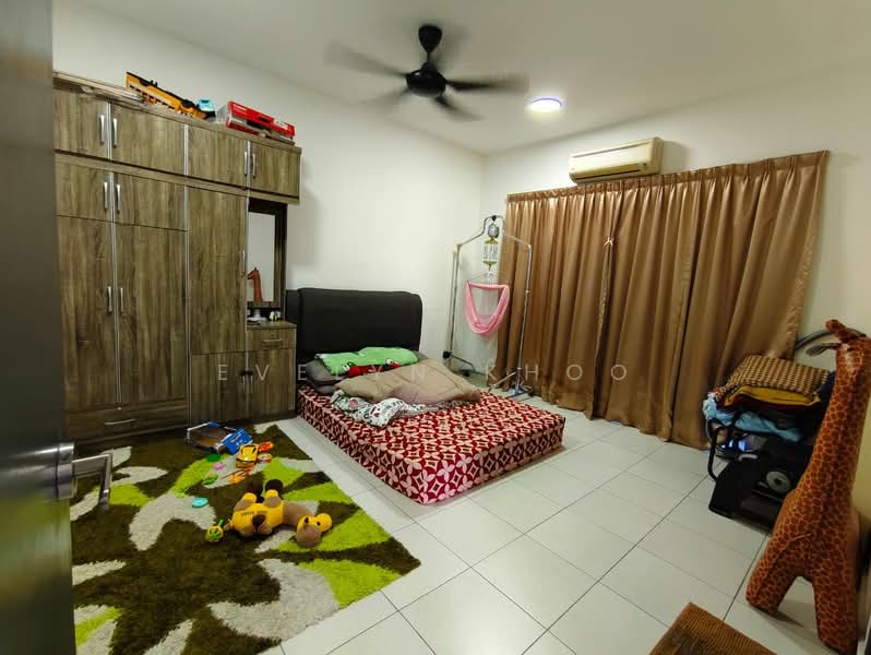 Semi-Detached House for Sale in Taman Sari Alamanda (Serendah) - Evelyn Khoo - Bedroom - PropertyGuru.com.my