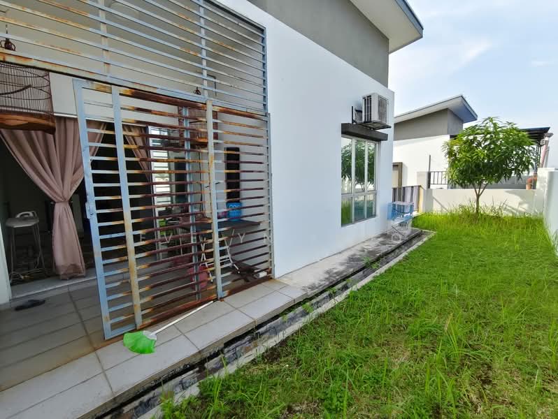 Semi-Detached House for Sale in Taman Sari Alamanda (Serendah) - Evelyn Khoo - Exterior - PropertyGuru.com.my