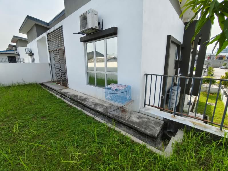 Semi-Detached House for Sale in Taman Sari Alamanda (Serendah) - Evelyn Khoo - Exterior - PropertyGuru.com.my
