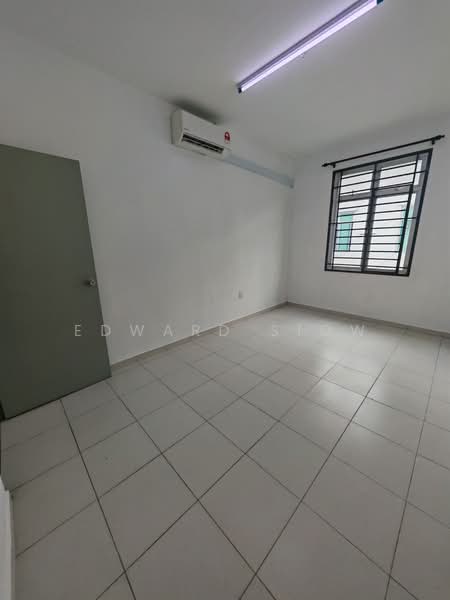 2.5-storey Terraced House for Rent in Taman Scientex Utama (Senai) - Edward Siow - Interior - PropertyGuru.com.my