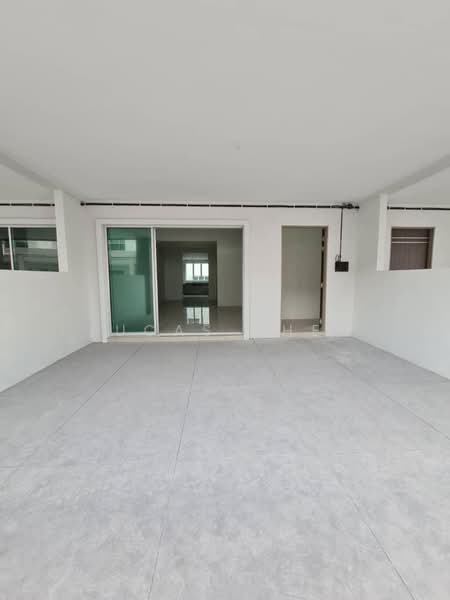 2-storey Terraced House for Sale in Panorama Lapangan Perdana (Ipoh) - Lucas Chen - Entrance - PropertyGuru.com.my