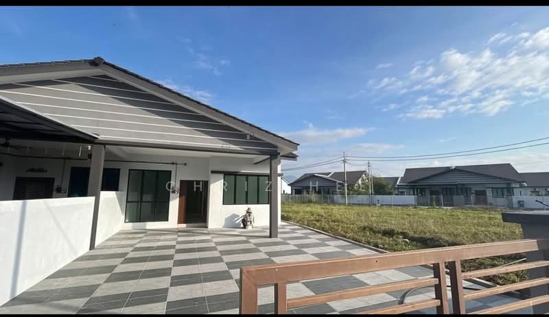 Rumah Berkembar untuk Dijual di Desa Pengkalan Bandaraya (Lahat) - Chriz Hee - Exterior - PropertyGuru.com.my