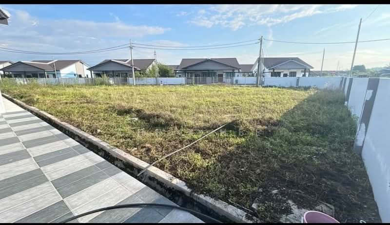 Rumah Berkembar untuk Dijual di Desa Pengkalan Bandaraya (Lahat) - Chriz Hee - Exterior - PropertyGuru.com.my