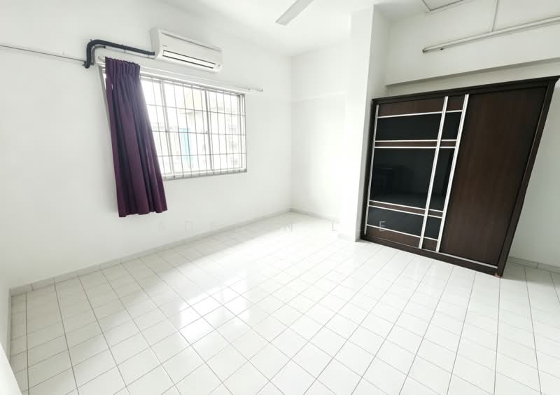 Kondominium untuk Dijual di Seri Cendekia - Adelyn Lee - Bedroom - PropertyGuru.com.my