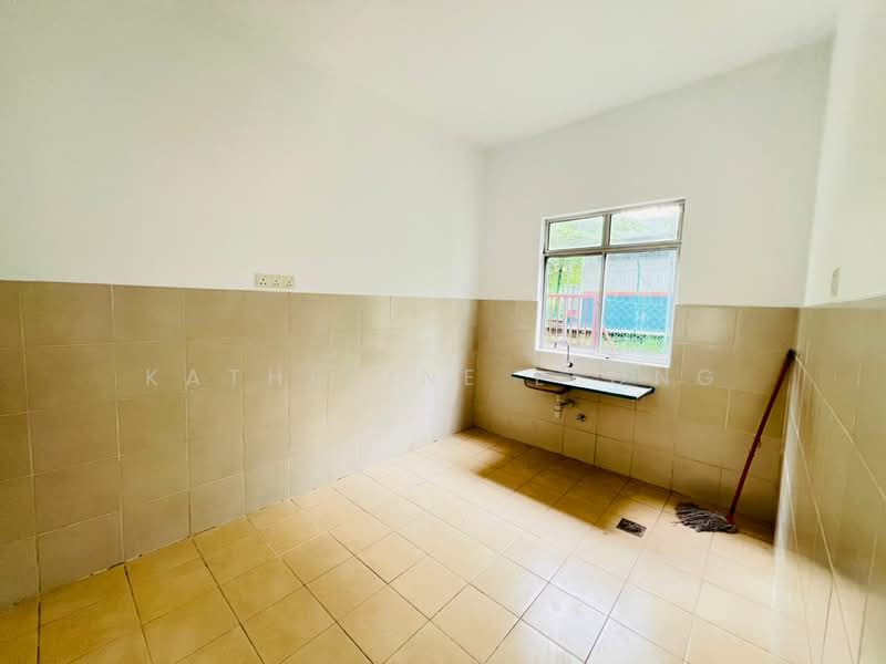 2-storey Terraced House for Sale in Kota Emerald (Rawang) - Katherine Leong - Kitchen - PropertyGuru.com.my