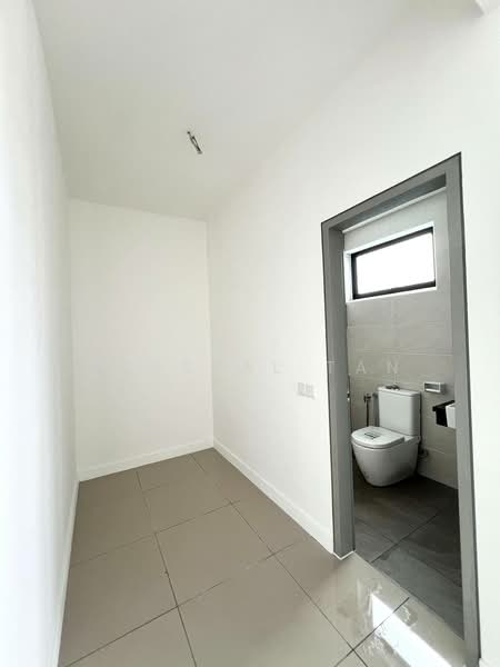 Rumah Teres untuk Dijual di Kulai (Johor) - Crystal Tan - Bathroom - PropertyGuru.com.my