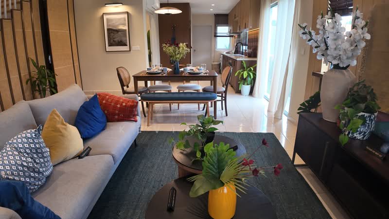 Rumah Teres 2 Tingkat untuk Dijual di Semenyih (Selangor) - KEVIN LEE - Living Room - PropertyGuru.com.my