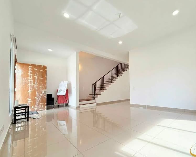 Rumah Kluster untuk Dijual di Eco Ardence (Setia Alam) - Daniel Kok - Living Room - PropertyGuru.com.my