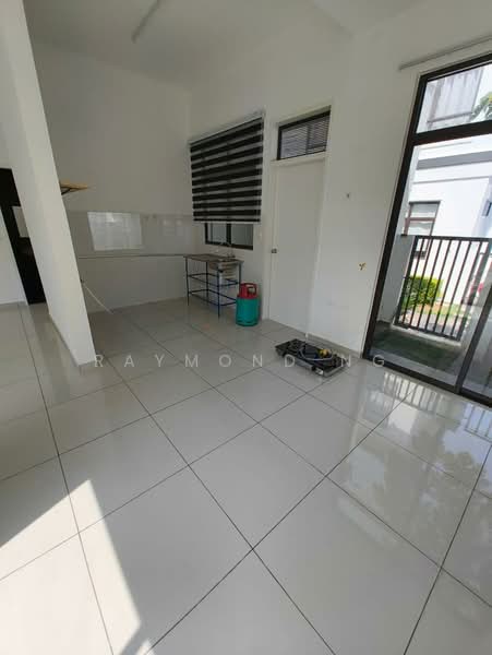 2-storey Terraced House for Sale in Eco Grandeur (Puncak Alam) - Raymond Ng - Kitchen - PropertyGuru.com.my