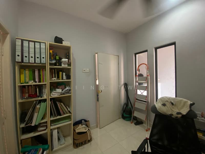 Semi-Detached House for Sale in Jalan Ipoh (Kuala Lumpur) - Kiing TW - Study - PropertyGuru.com.my