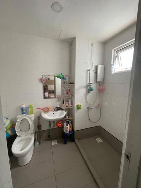 Service Residence for Sale at Seasons Amara Larkin - Michelle Tey - PropertyGuru.com.my