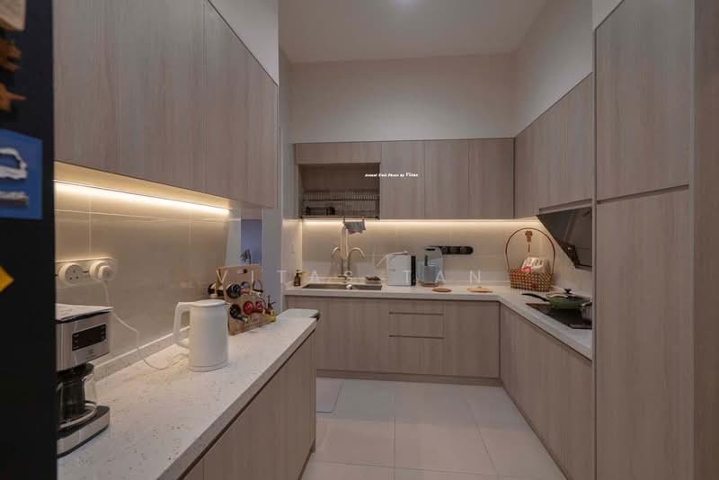 Townhouse for Rent in Eco Ardence (Setia Alam) - Vitas Tan - Kitchen - PropertyGuru.com.my