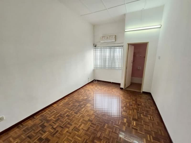 2-storey Terraced House for Sale in Jalan Ipoh (Kuala Lumpur) - Kiing TW - Interior - PropertyGuru.com.my