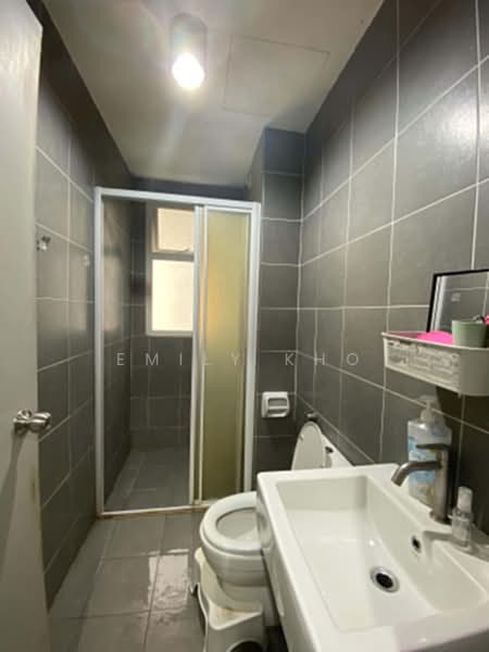 Service Residence for Sale at V-Residensi 2 - Emily Kho - Bathroom - PropertyGuru.com.my
