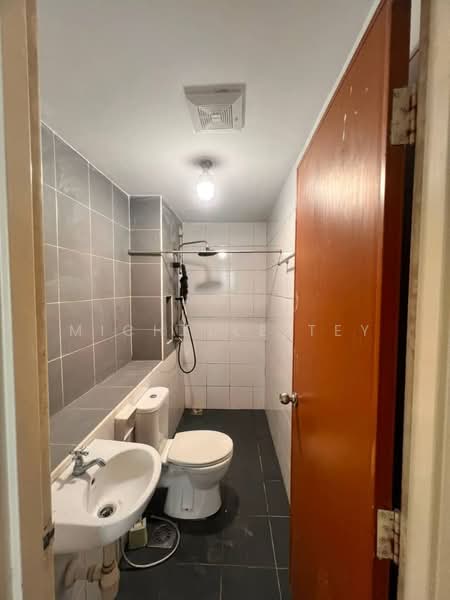 Servis Apartment untuk Dijual di Sky Gardens Residences - Michelle Tey - PropertyGuru.com.my