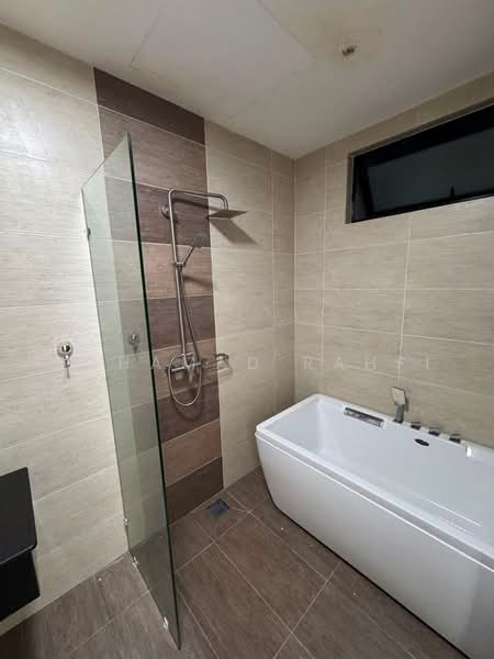 Servis Apartment untuk Dijual di Molek Regency - Mohamad Rahfi - Bathroom - PropertyGuru.com.my