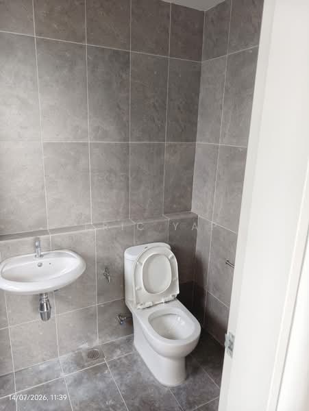 Servis Apartment untuk Disewa di D'Sini Residences - Eric Yap - Bathroom - PropertyGuru.com.my