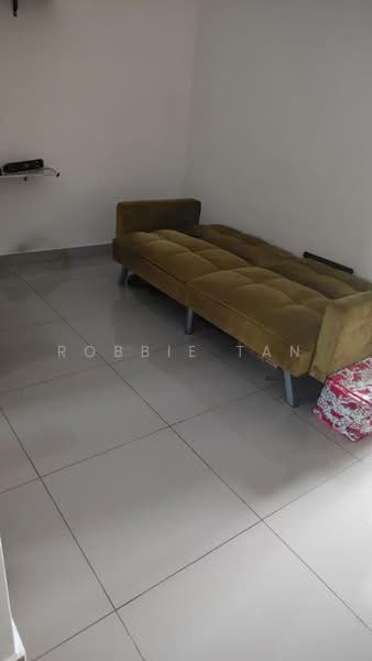 2-storey Terraced House for Sale in Taman Seri Austin (Tebrau) - Robbie Tan - Living Room - PropertyGuru.com.my