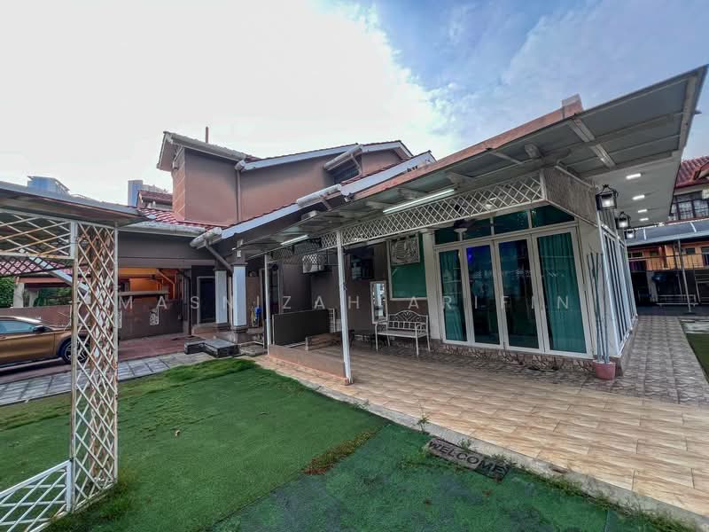 2-storey Terraced House for Sale in Alam Damai (Cheras) - Masnizah Arifin - Exterior - PropertyGuru.com.my