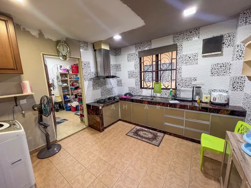 2-storey Terraced House for Sale in Alam Damai (Cheras) - Masnizah Arifin - Kitchen - PropertyGuru.com.my