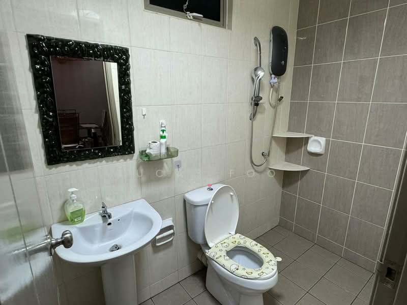Servis Apartment untuk Disewa di Birch Plaza - Lucas Foo - Bathroom - PropertyGuru.com.my