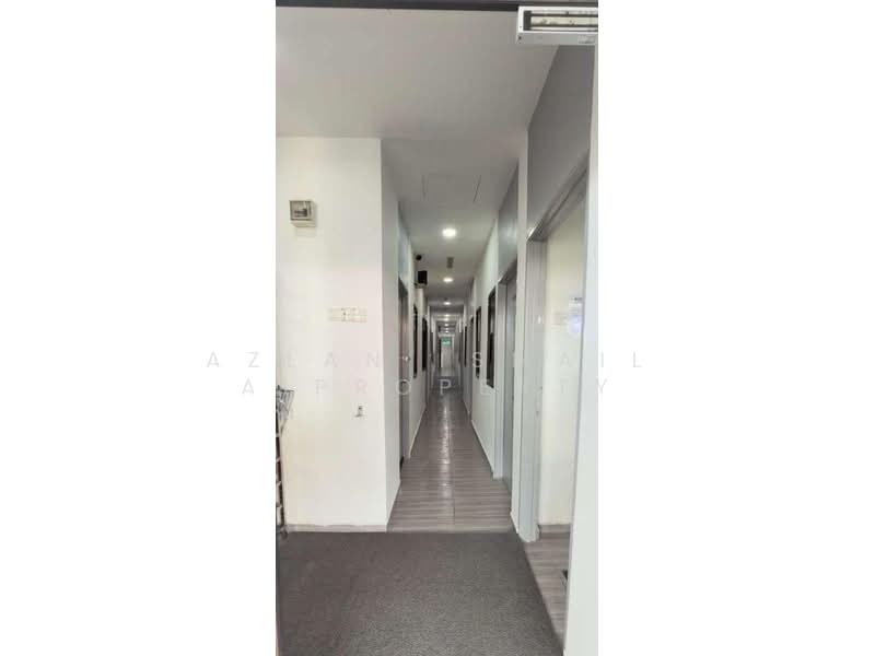 Rumah Berkembar untuk Dijual di Taman Iskandar (Johor Bahru) - Azlan Ismail aiproperty - Corridor - PropertyGuru.com.my